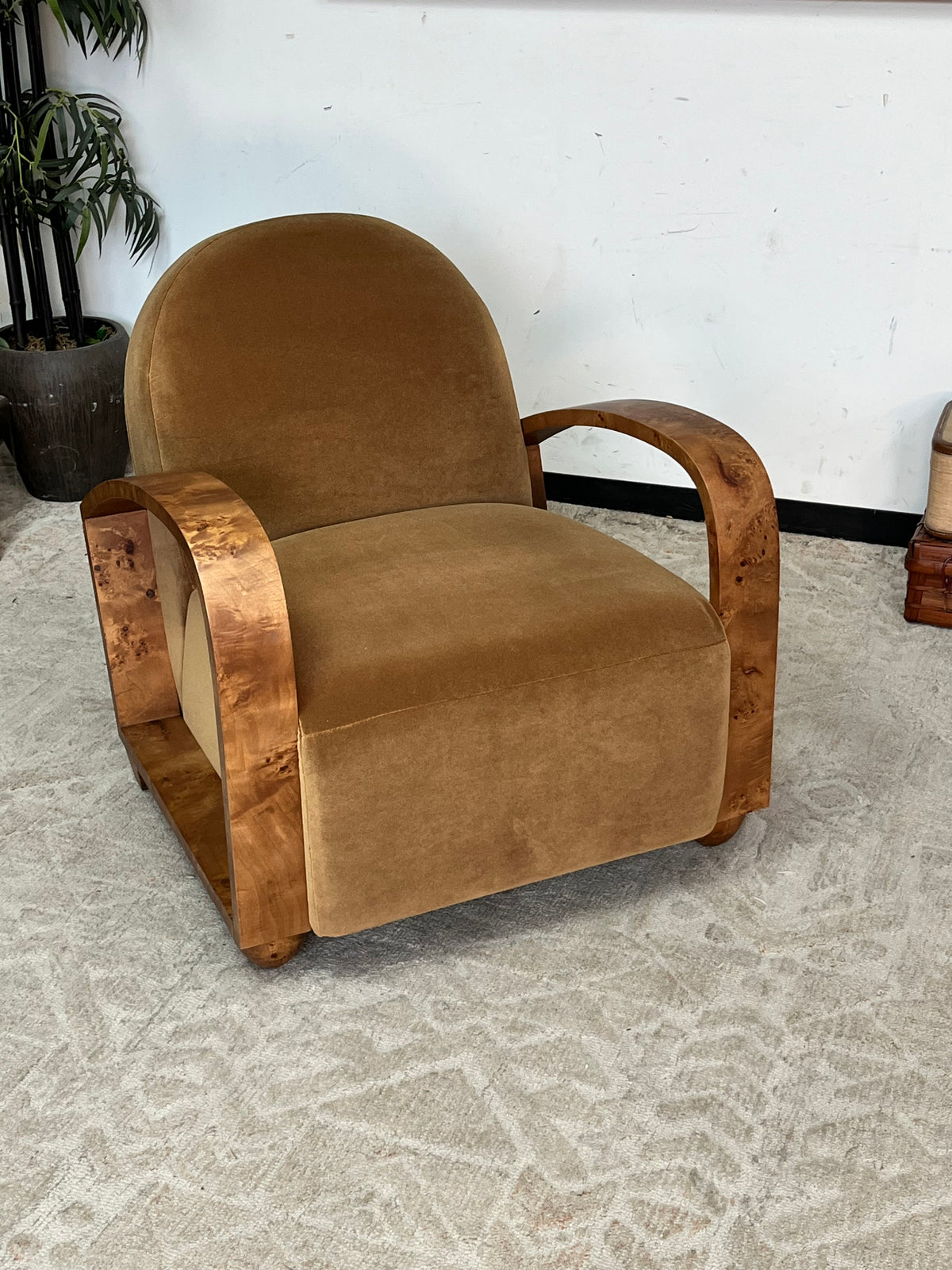 Modern Wooden Frame Linen Armchair