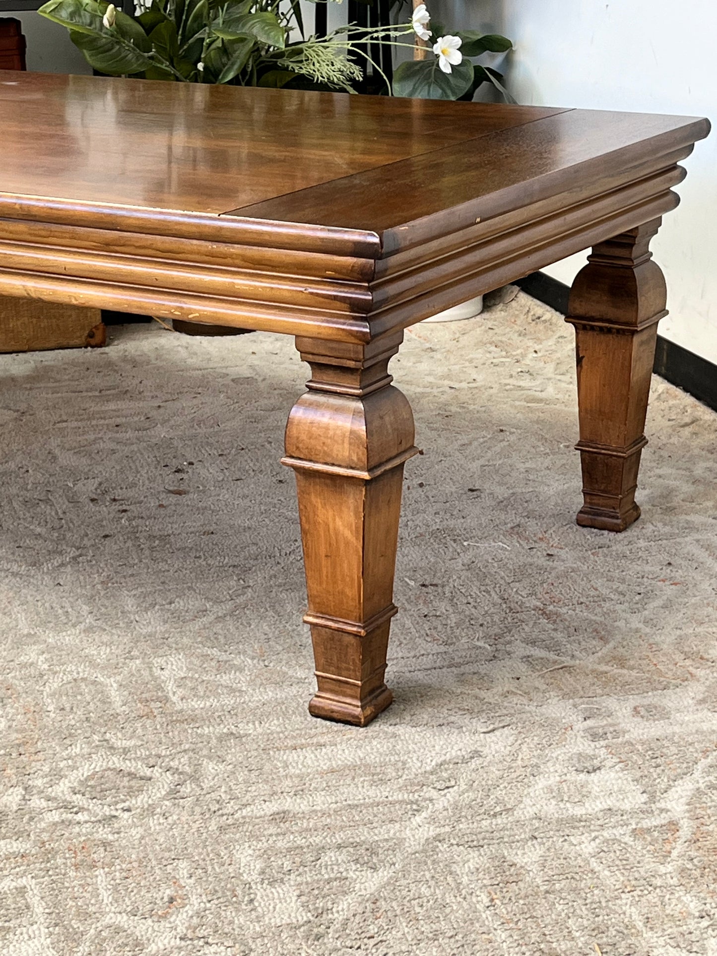Lane Furniture 50" Coffee Table