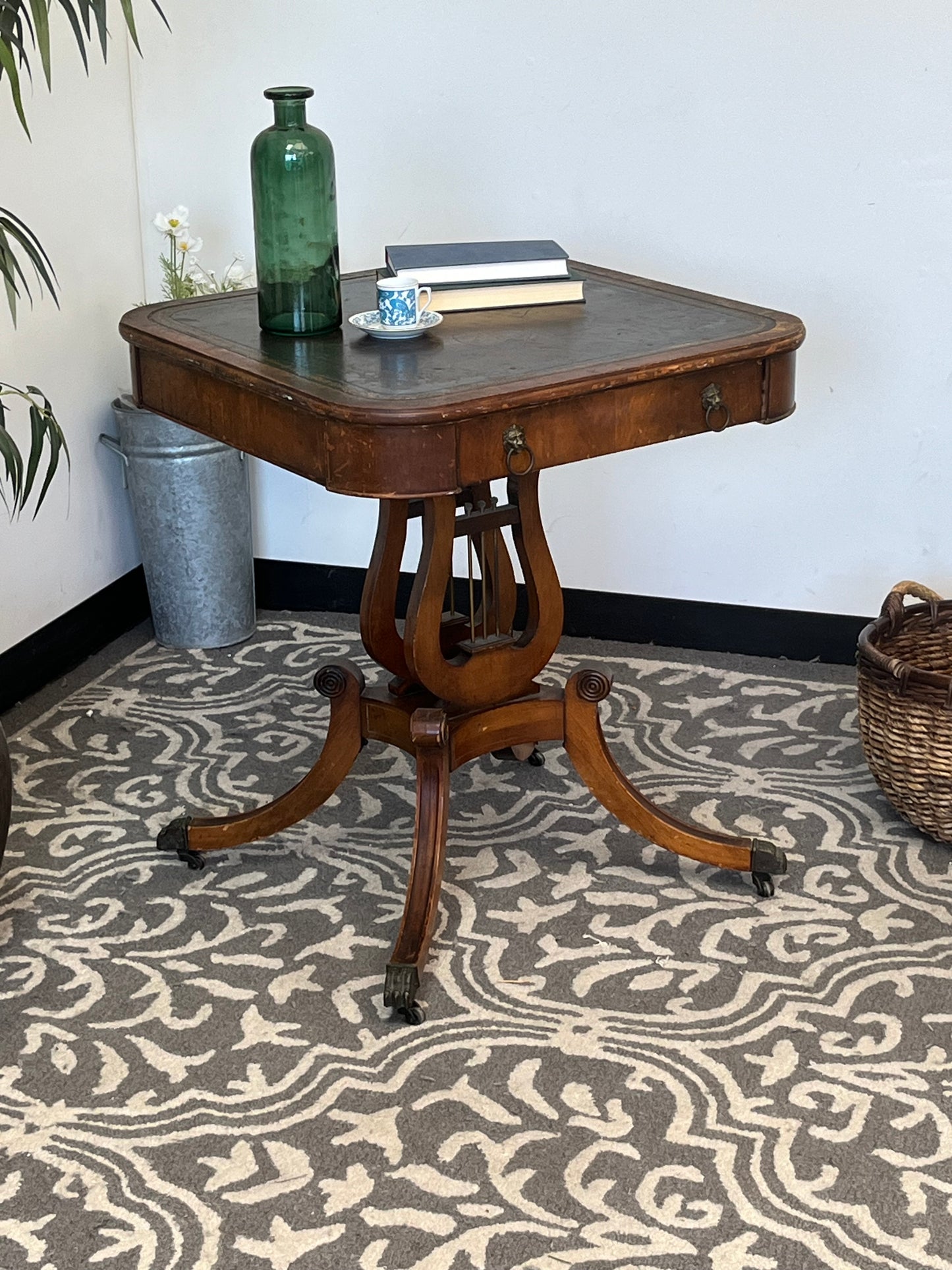 Federalist Style Accent Table