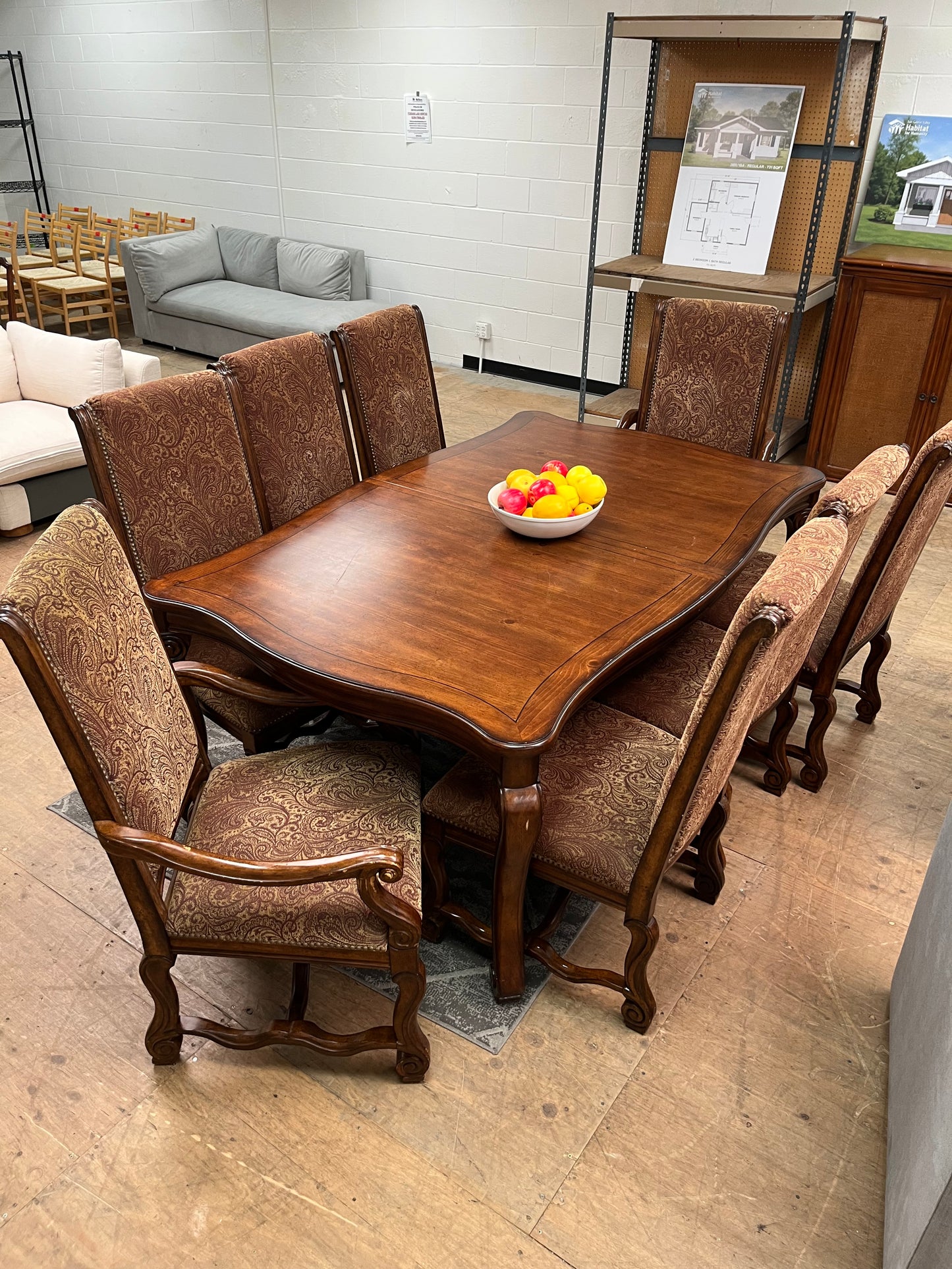 Traditional Style Wooden Dining Set