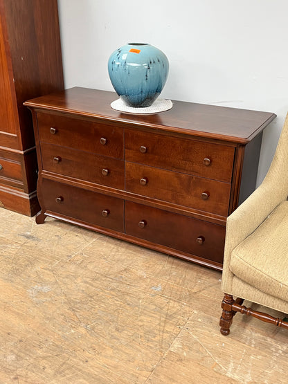 Traditional Style 6-Drawer Dresser