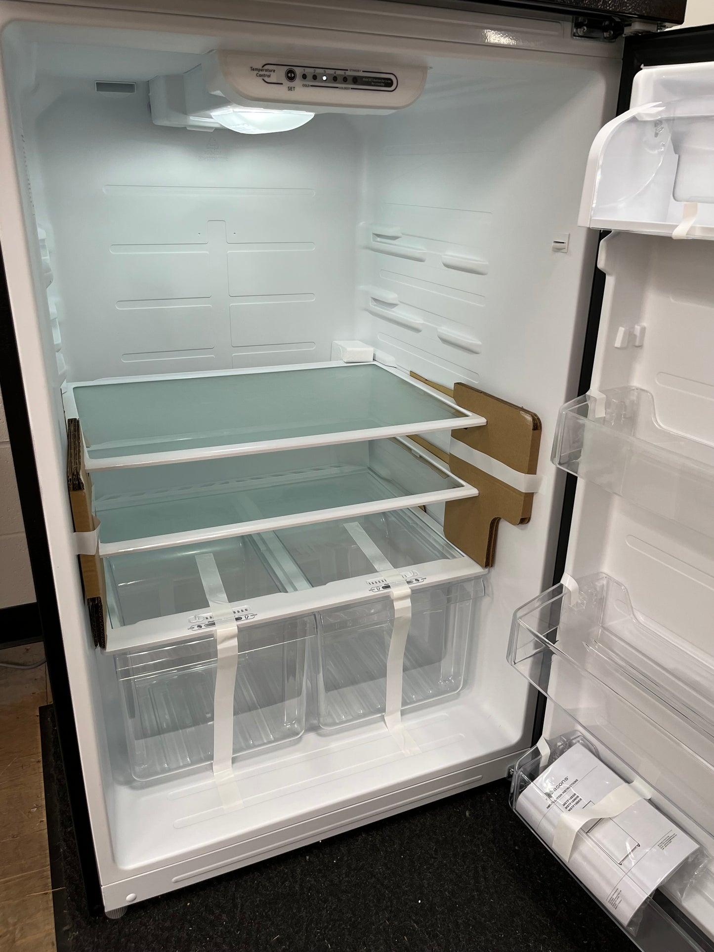 Seasons 18cu.ft. 30in. Top-Freezer Refrigerator