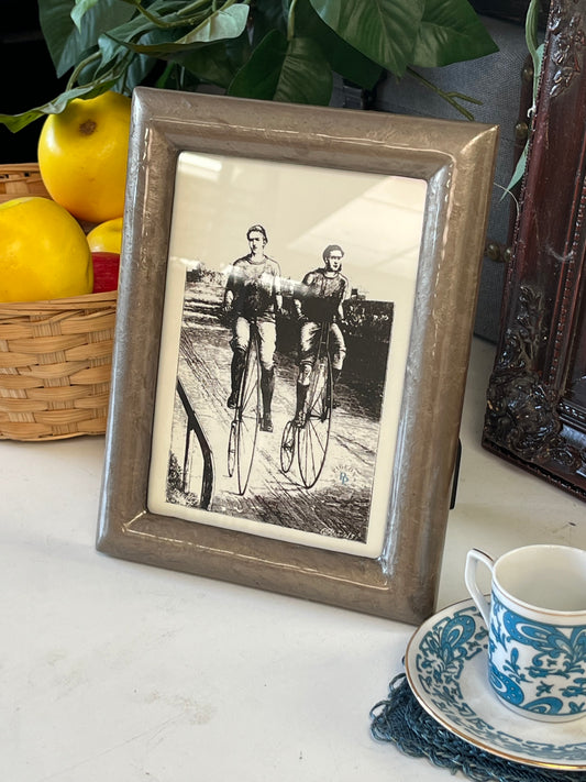 Antique Style Silver 5" x 7" Picture Frame