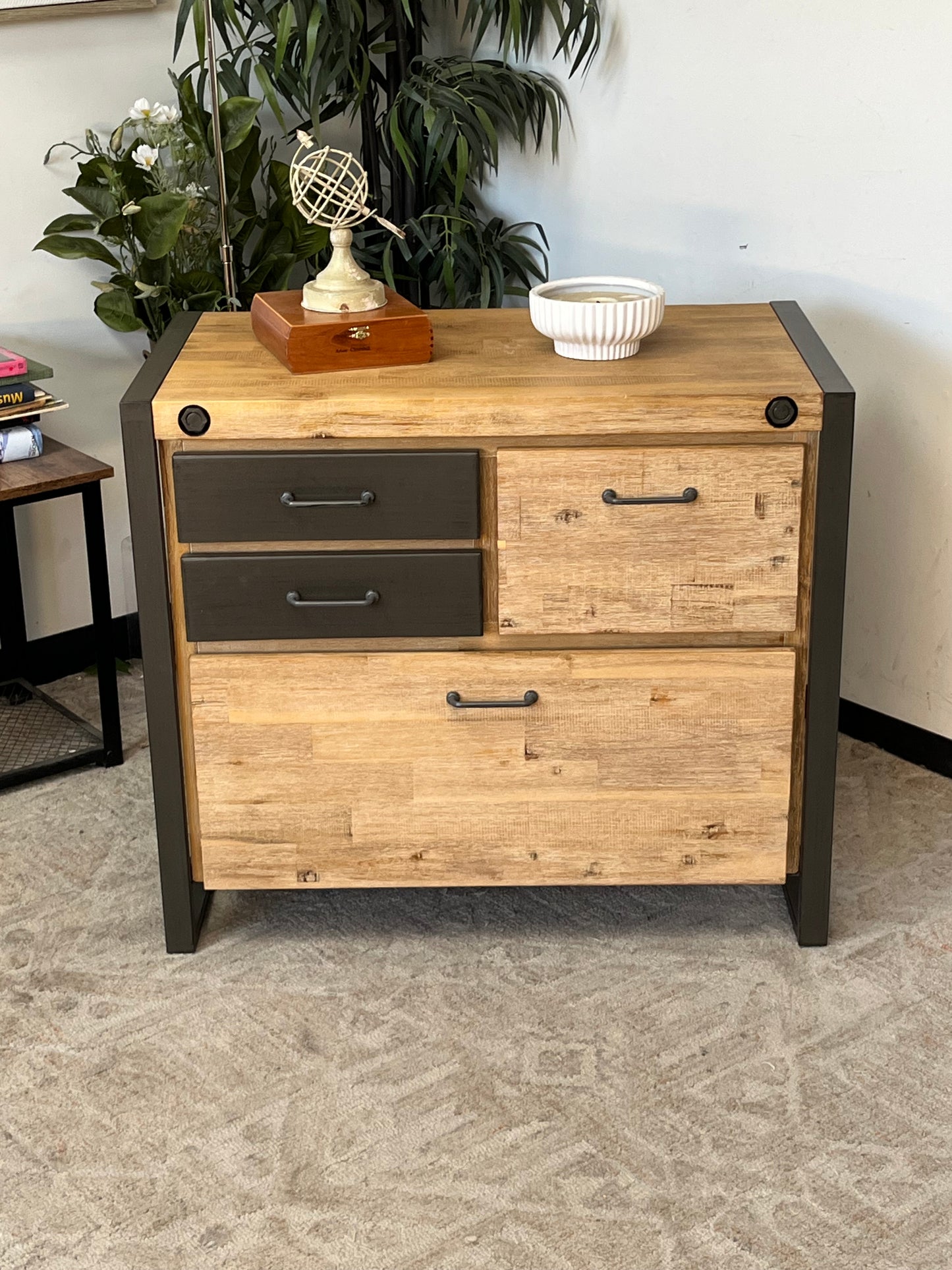 Rustic Style 4-Drawer Cabinet