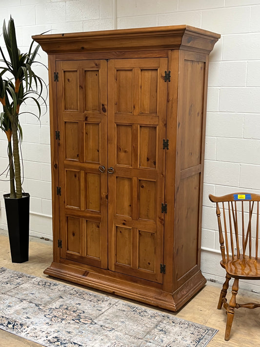 Lane Furniture Craftsman Style Armoire