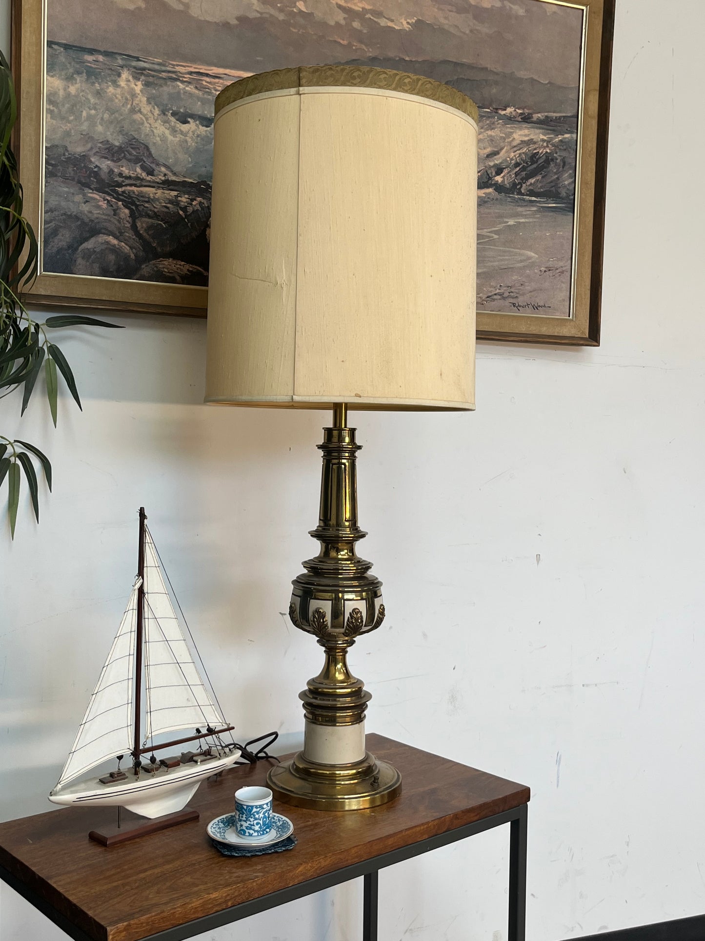 Vintage Hollywood Regency Style Table Lamp