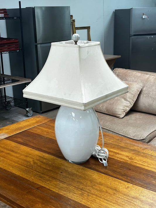 Modern 20" Oval Table Lamp