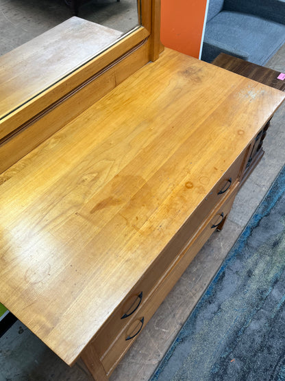 Antique Style Dresser With Mirror