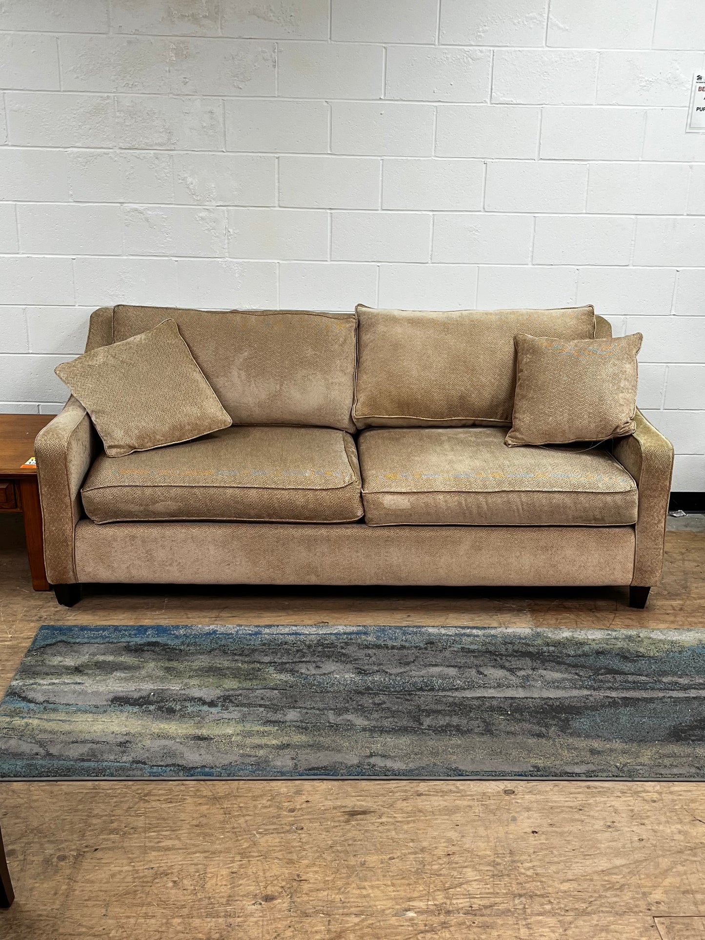Bassett 81" Traditional Couch