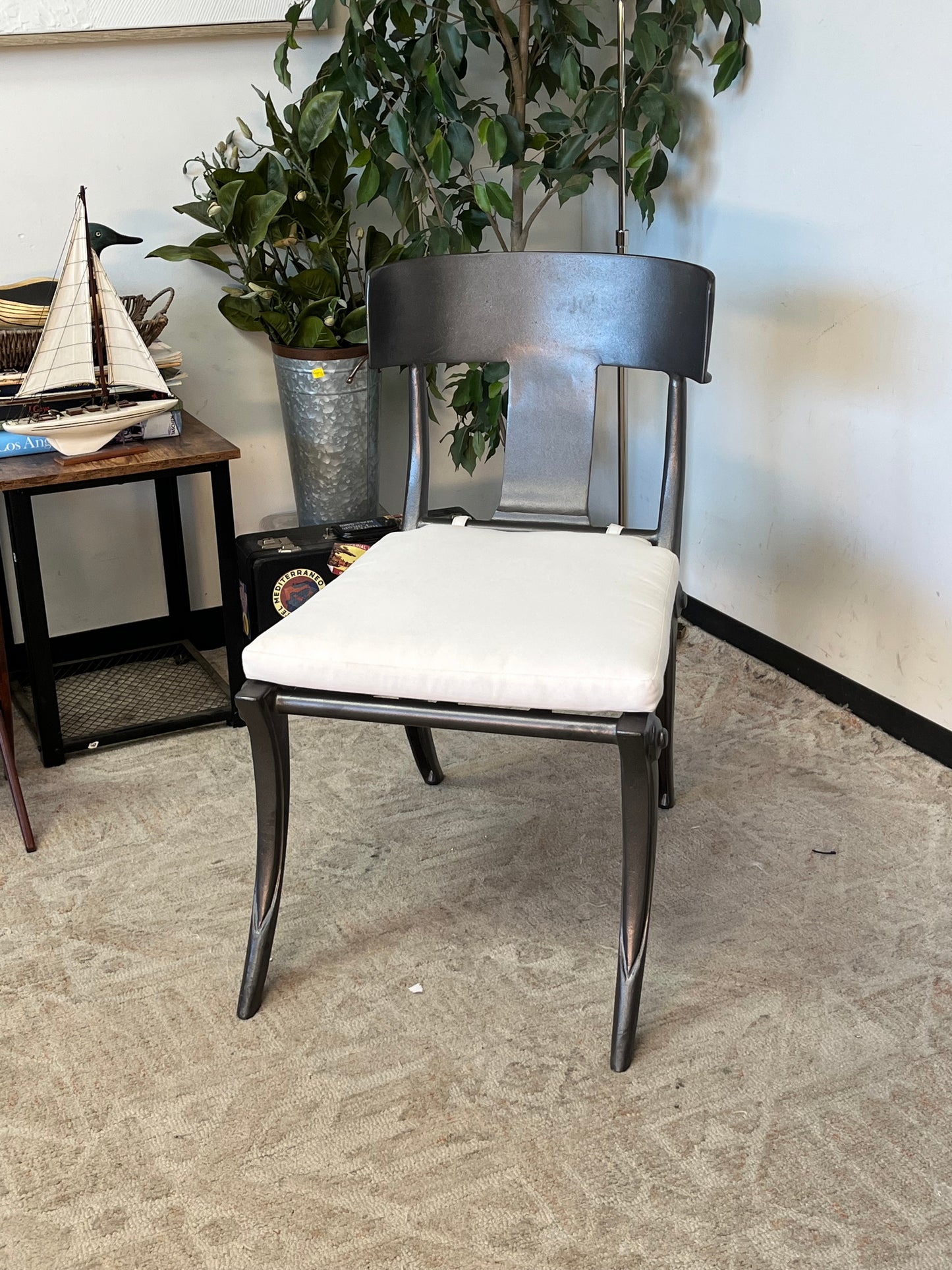 Kreiss Metal Frame Accent Chair