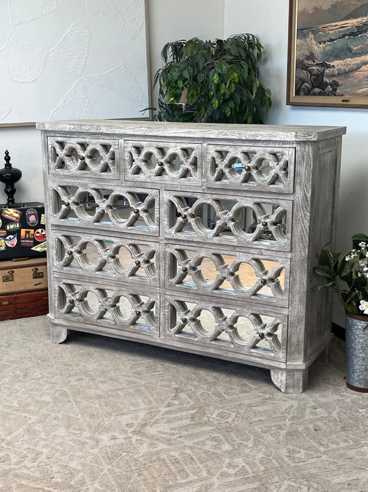 Furniture of America Gray Wooden Dresser