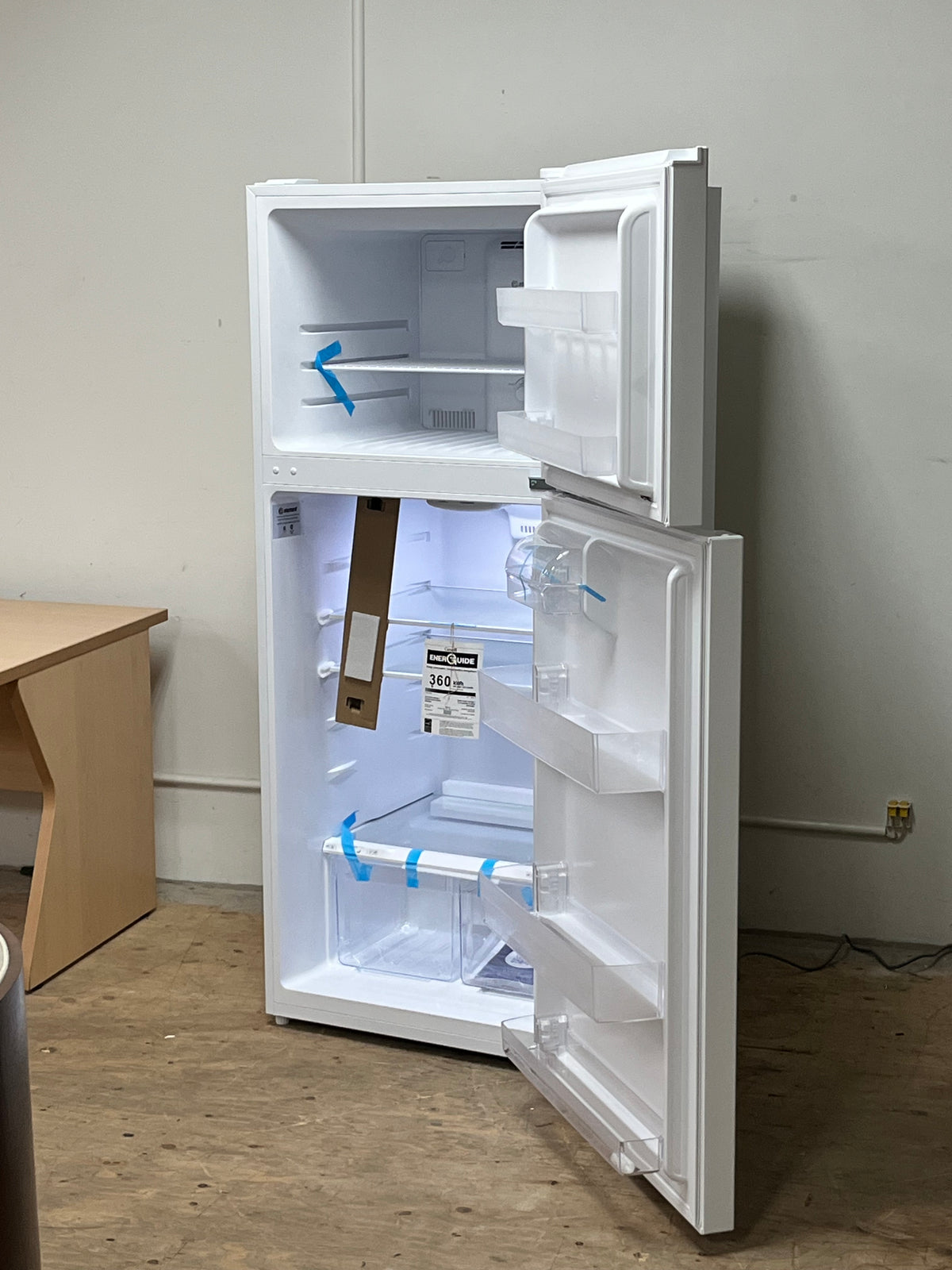 Element Appliance 17.6 Cu. Ft. Top Freezer Refrigerator White