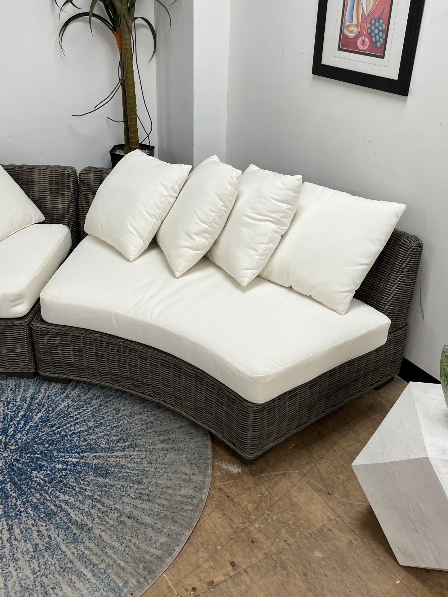 Outdoor Curved Loveseat
