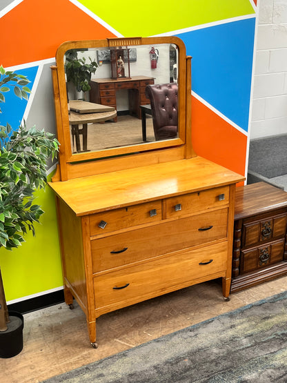 Antique Style Dresser With Mirror