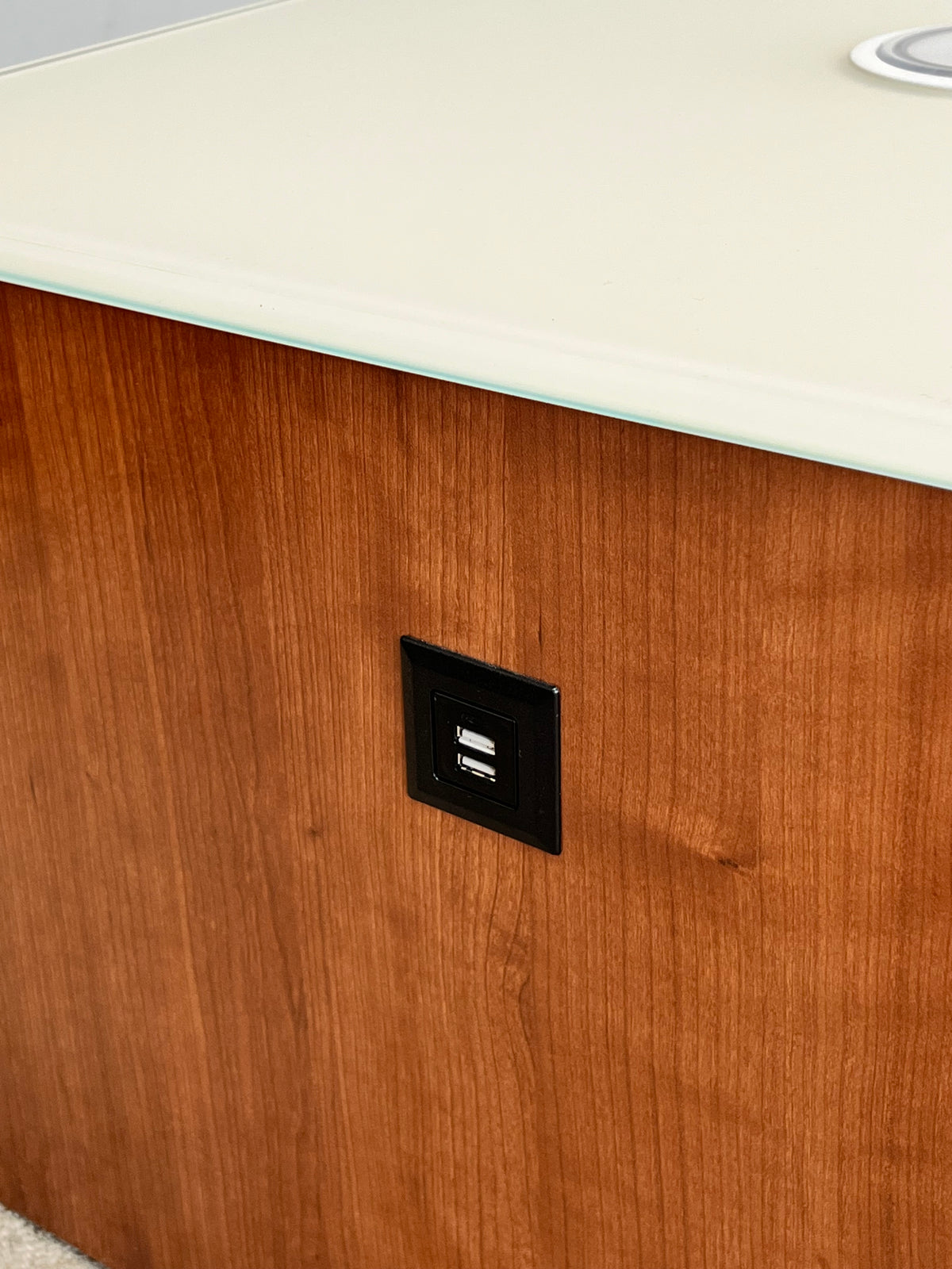 Modern side Table w/ Charging Port