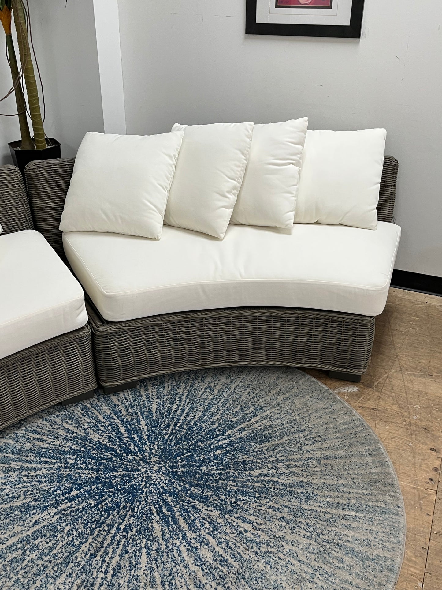 Outdoor Curved Loveseat