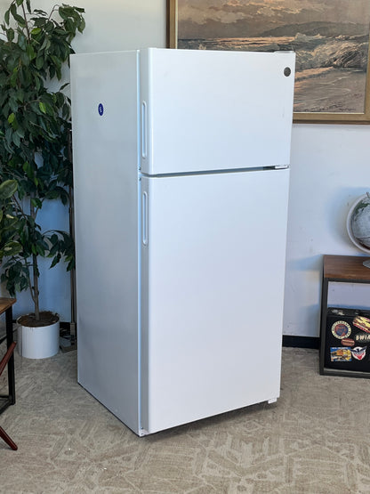 GE 16.6 cu. ft. White Top Freezer Refrigerator