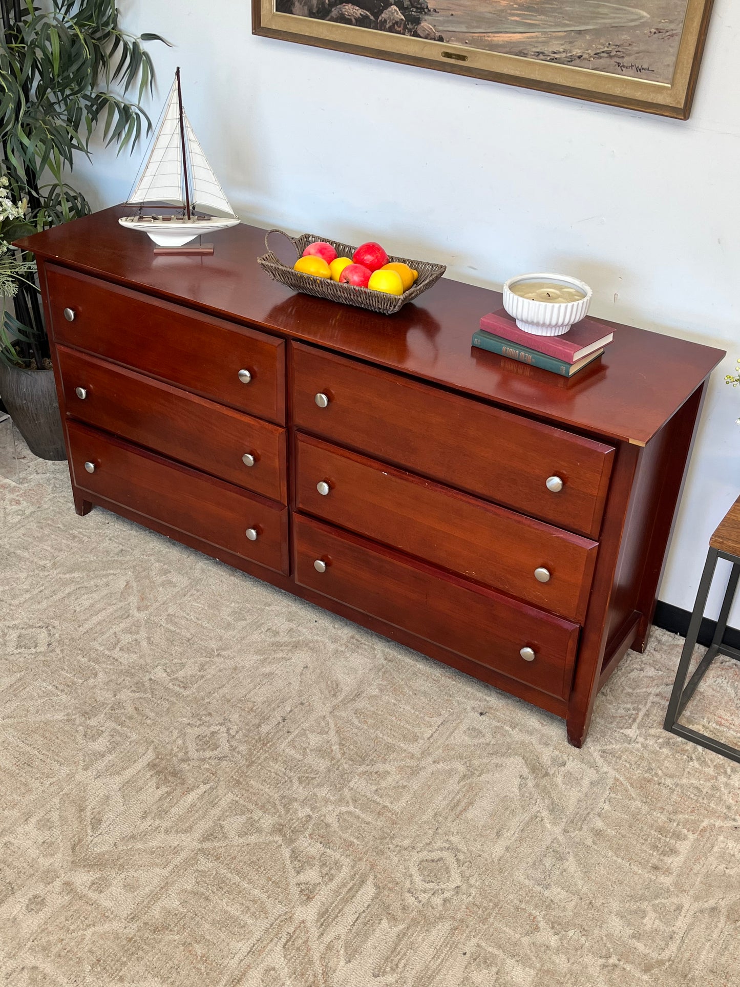 Traditional 6-Drawer Brown Dresser