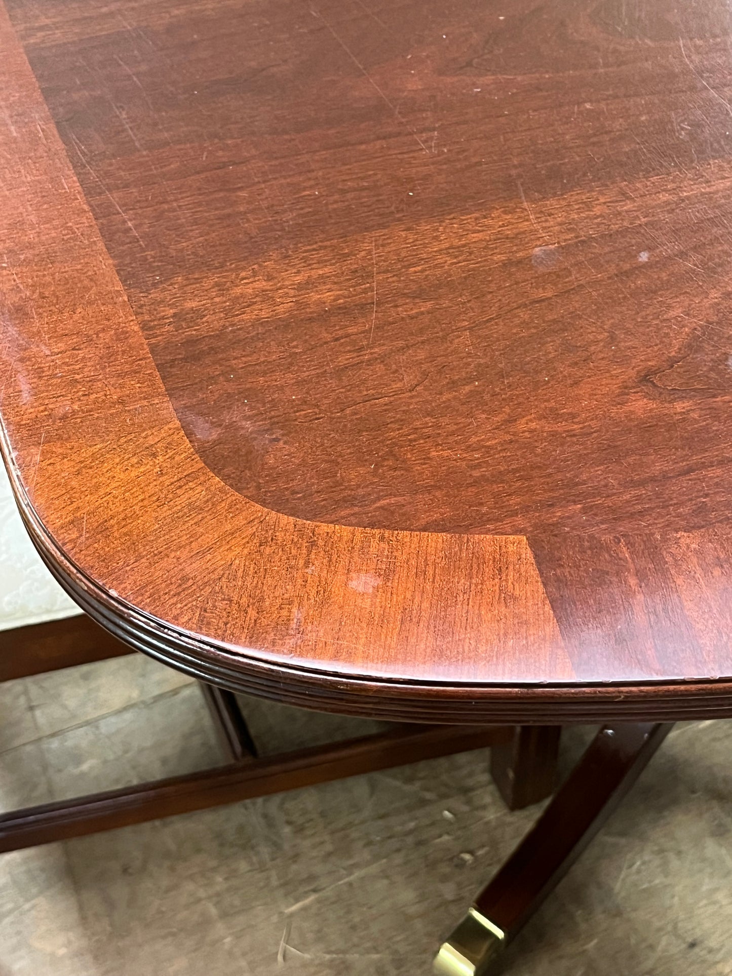 Federalist Style Dining Set With 6 Chairs