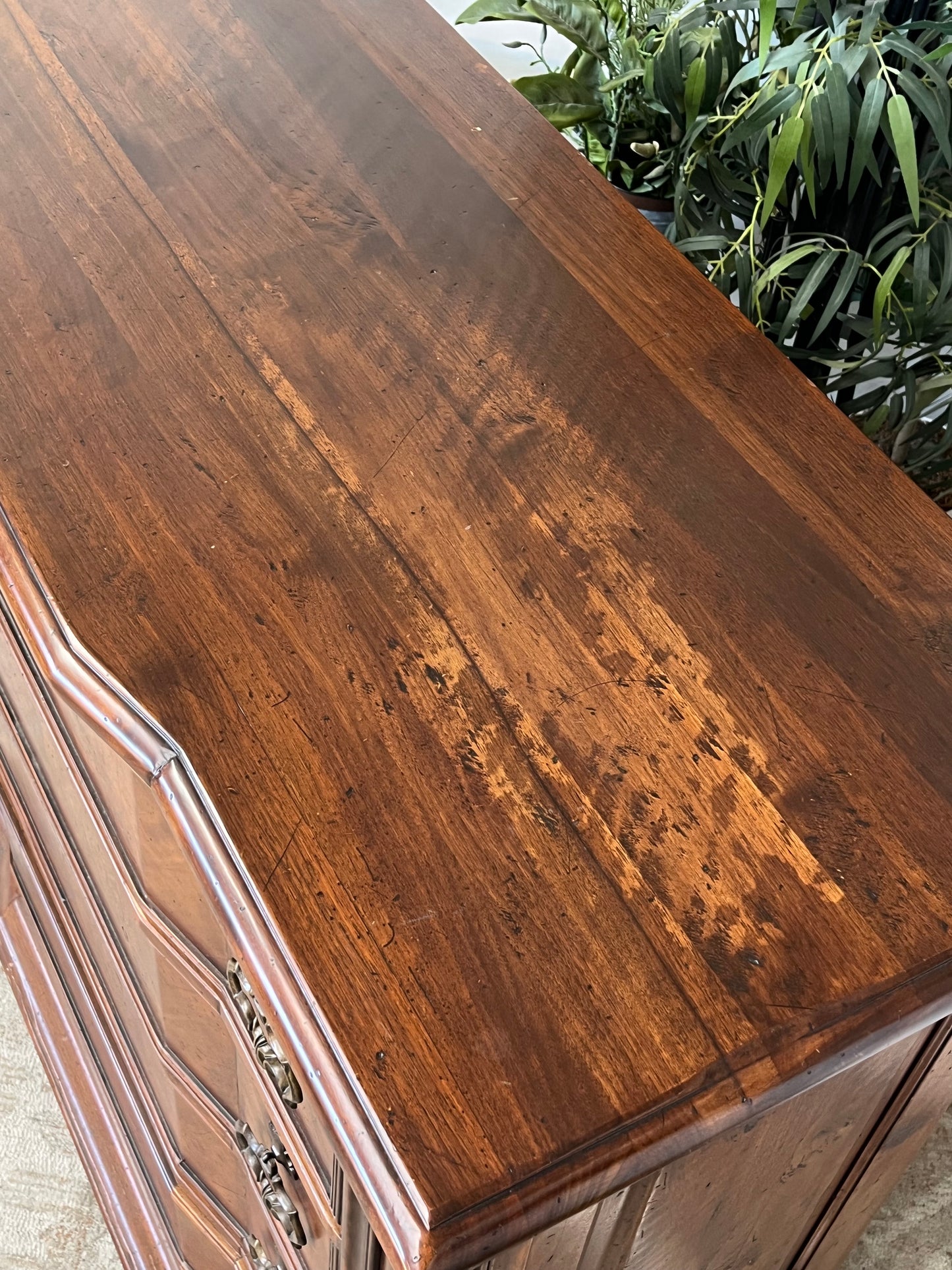 Vere Antichità 4-Drawer Dresser