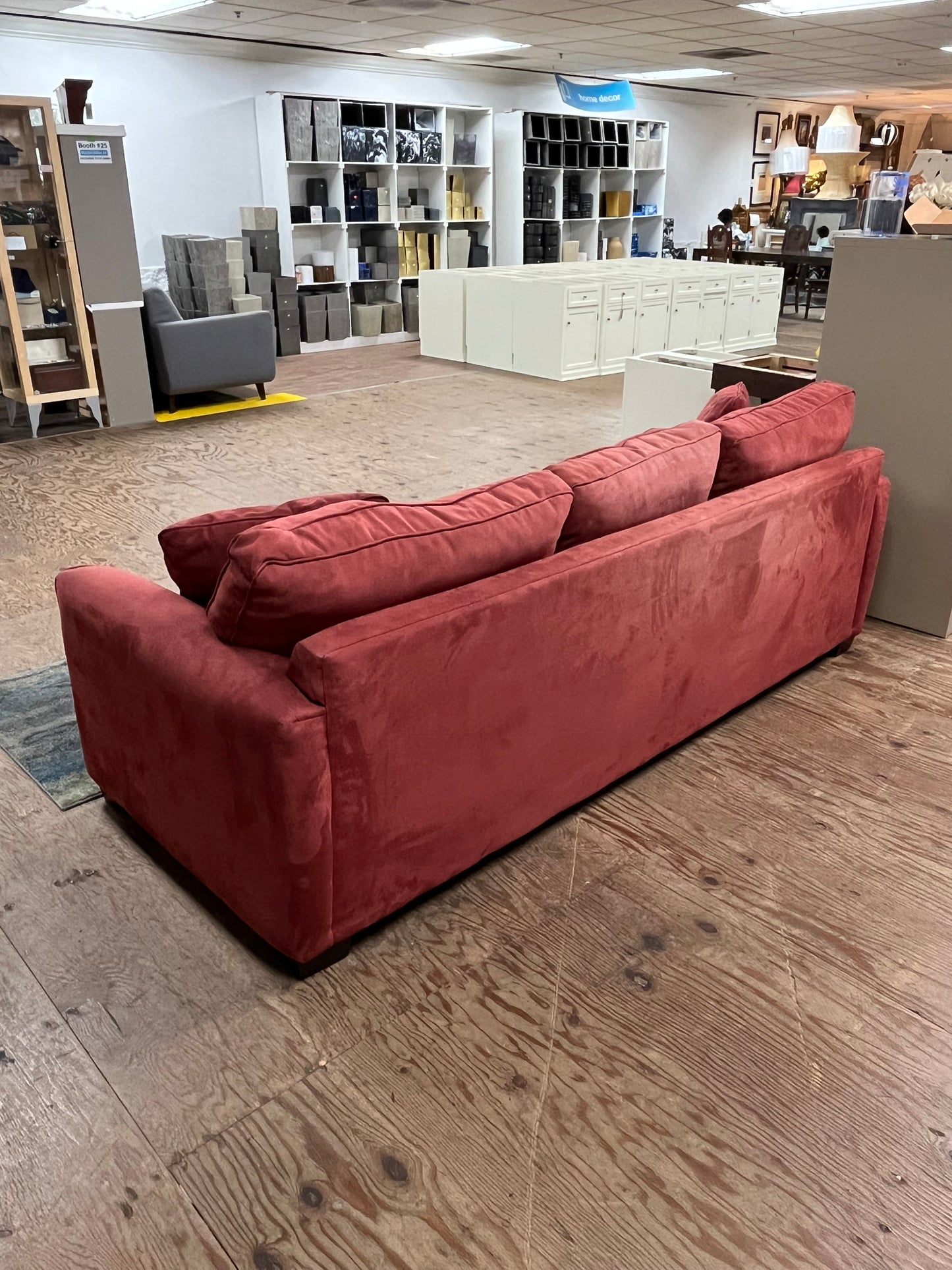 Havertys Traditional Style Red Sofa