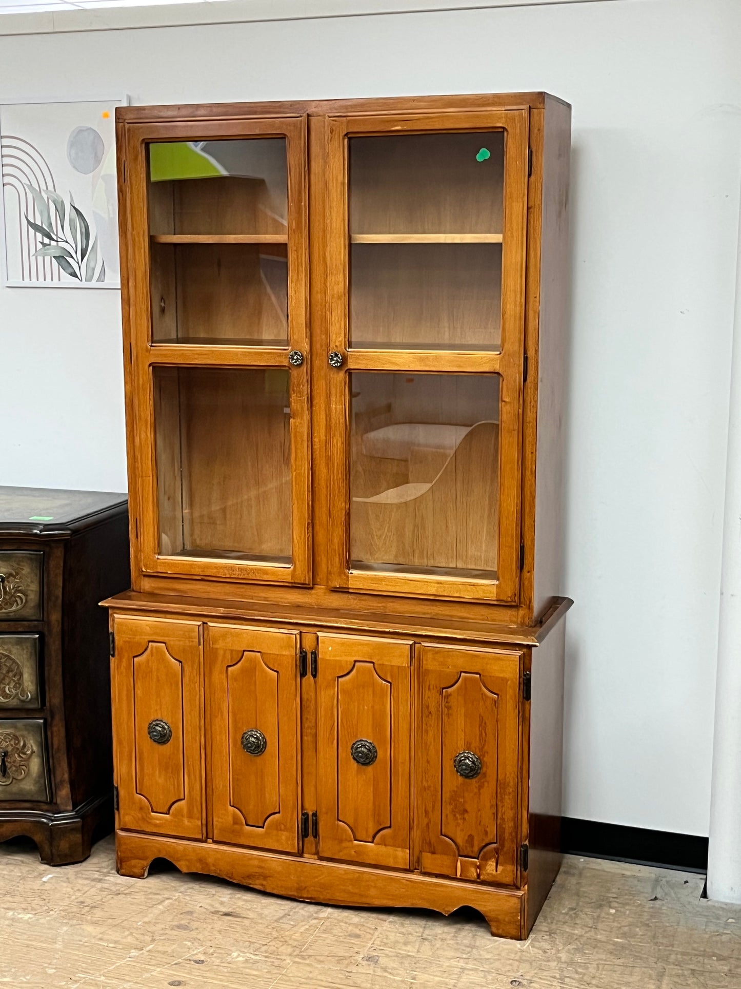 Traditional Style 45" Buffet & Hutch Cabinet