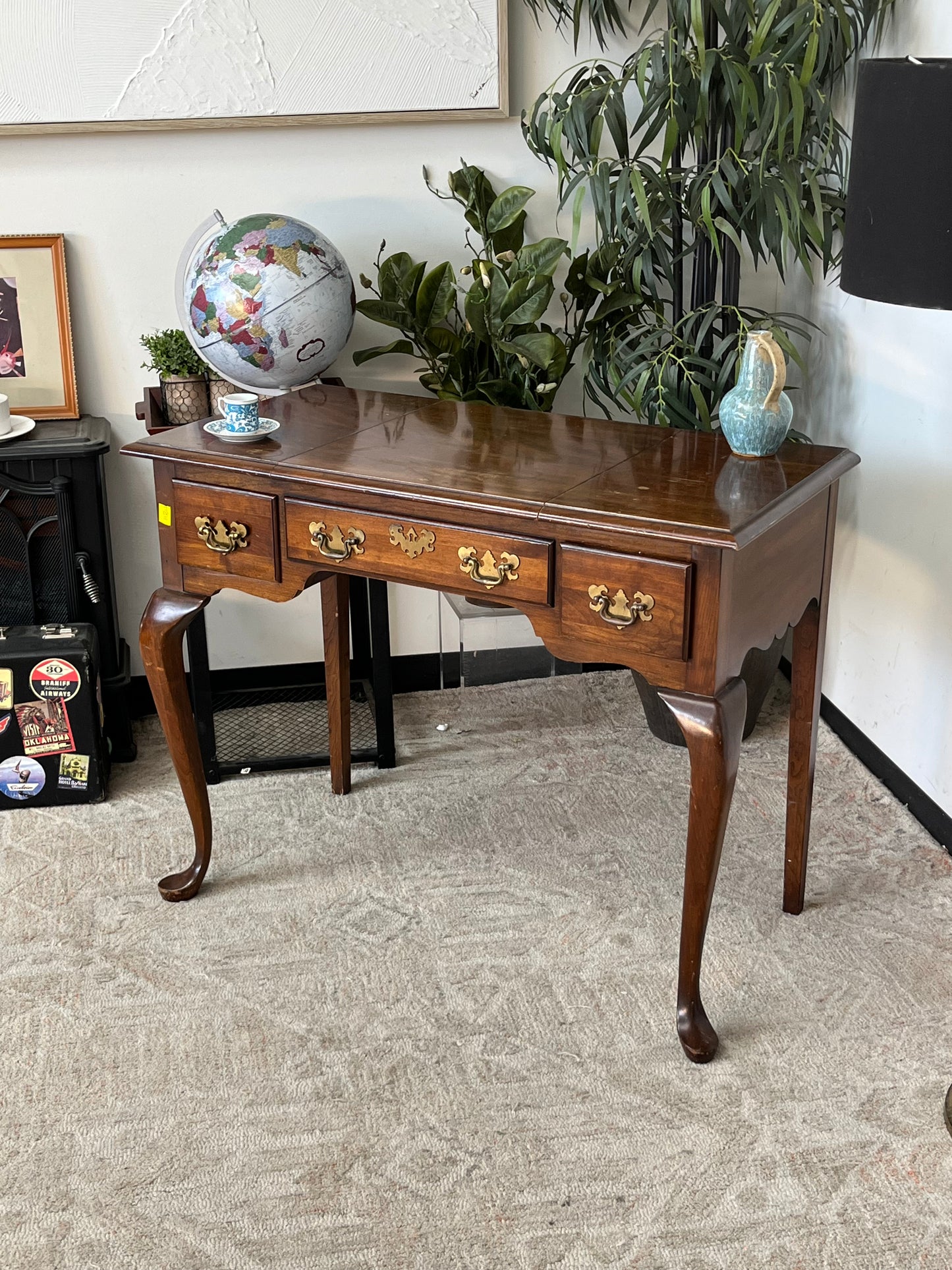 Pennsylvania House Furniture Vanity Desk