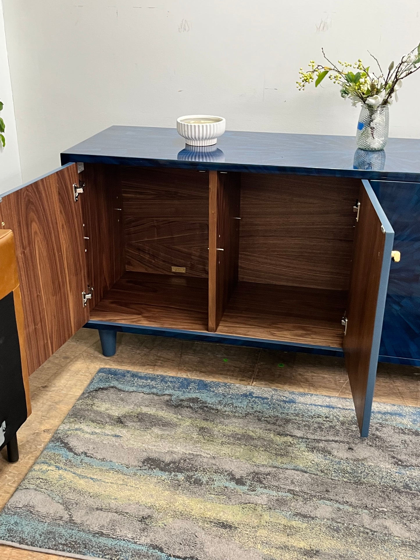 Modern Faux Horn Blue Crednza