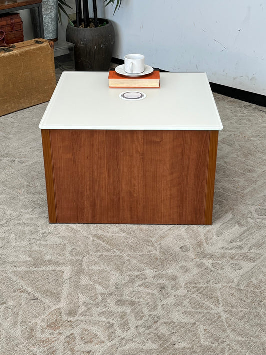 Modern side Table w/ Charging Port