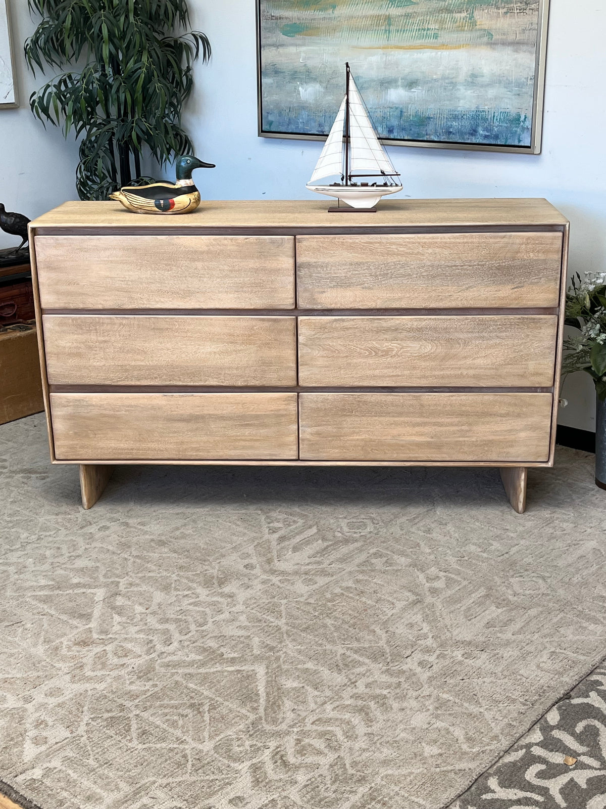 Farmhouse Style 6-Drawer Dresser