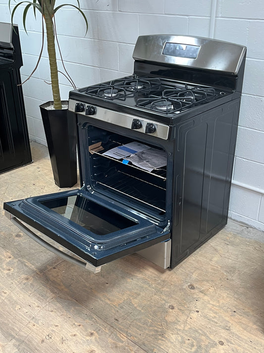 GE 4.8 cu. ft. Freestanding Gas Range Dented
