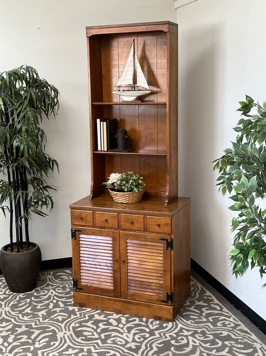 Ethan Allen Mis-Matched Hutch With Cabinet