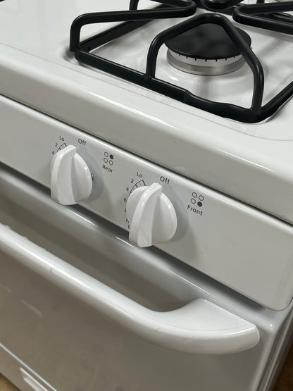Hotpoint 4.8 Cu.ft Free-Standing 4 Burner Gas Range - Minor Dents