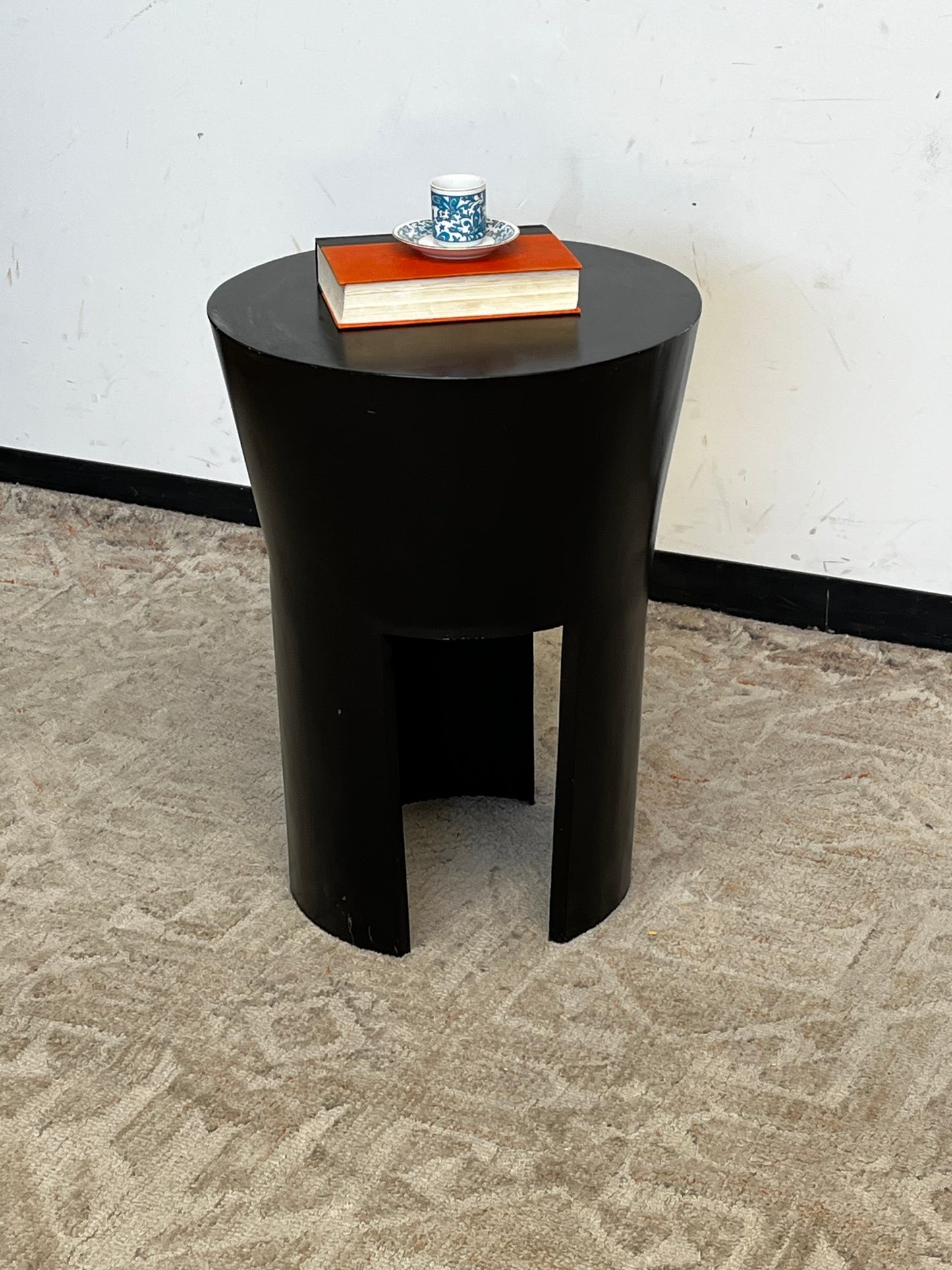Kreiss Metal Pendant End Table