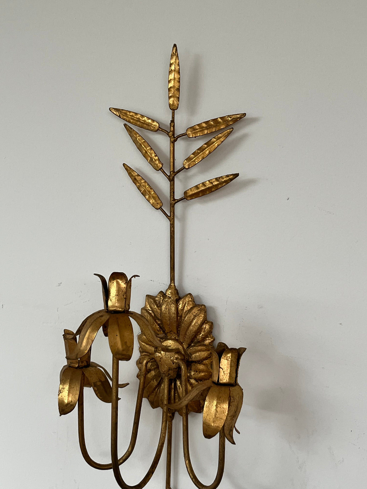 Rustic Style Floral Gold Sconce