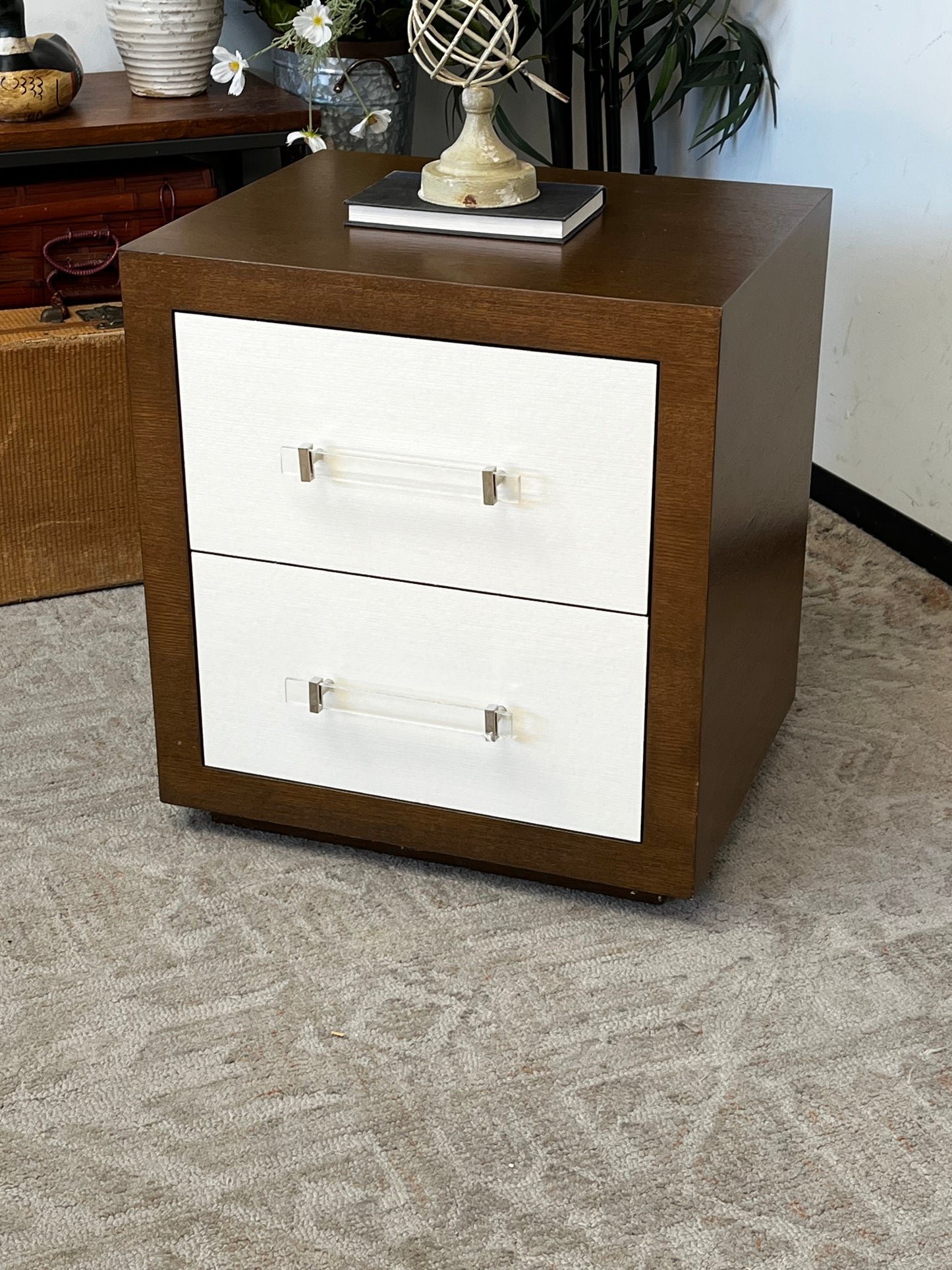 Kreiss 2-Drawer Nightstand