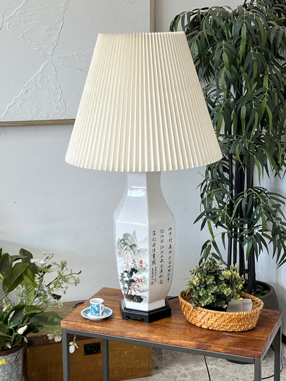 Vintage Chinoiserie Lamp - Bird Scene