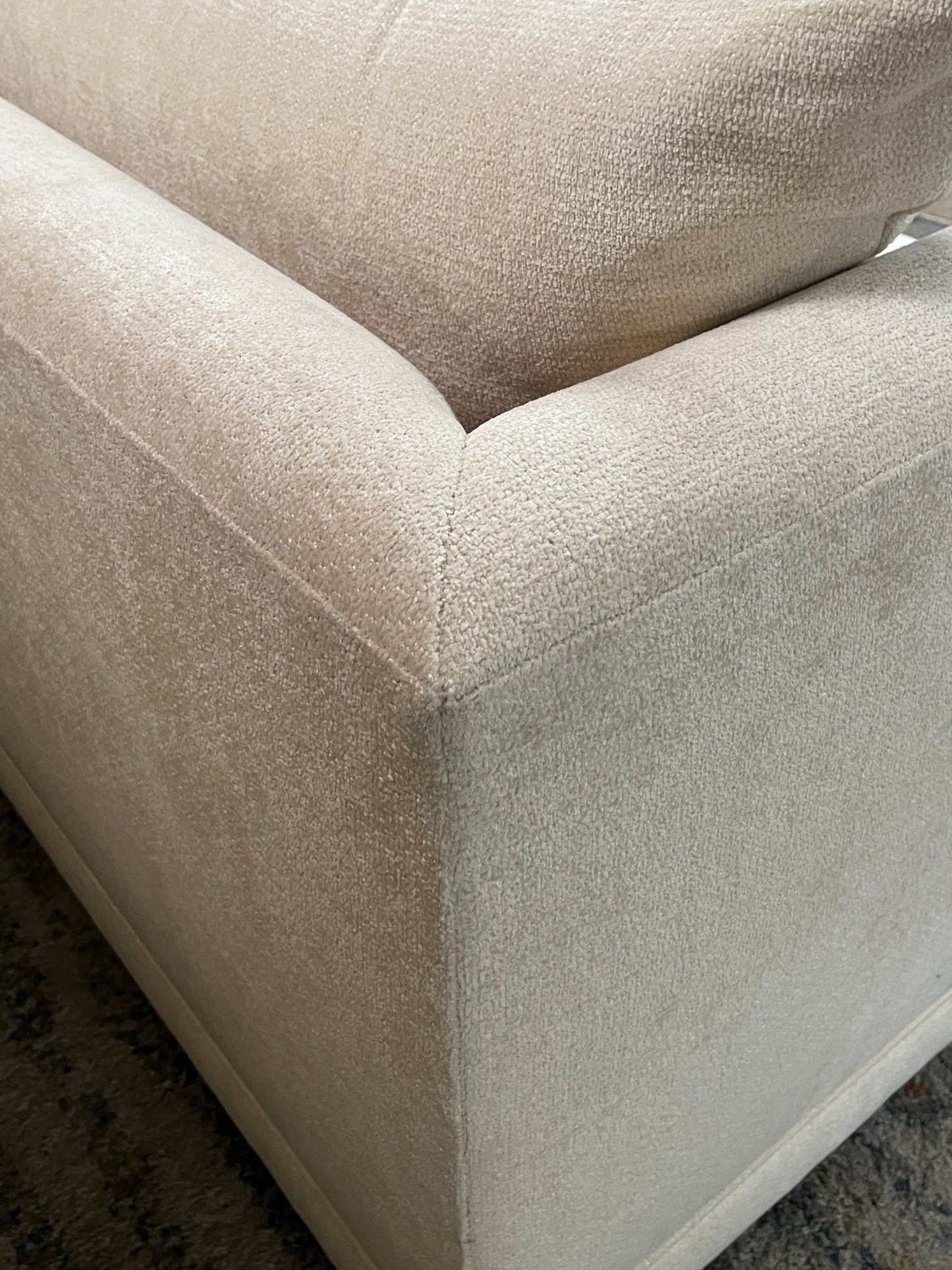 Kreiss Modern Beige Right Arm Chaise