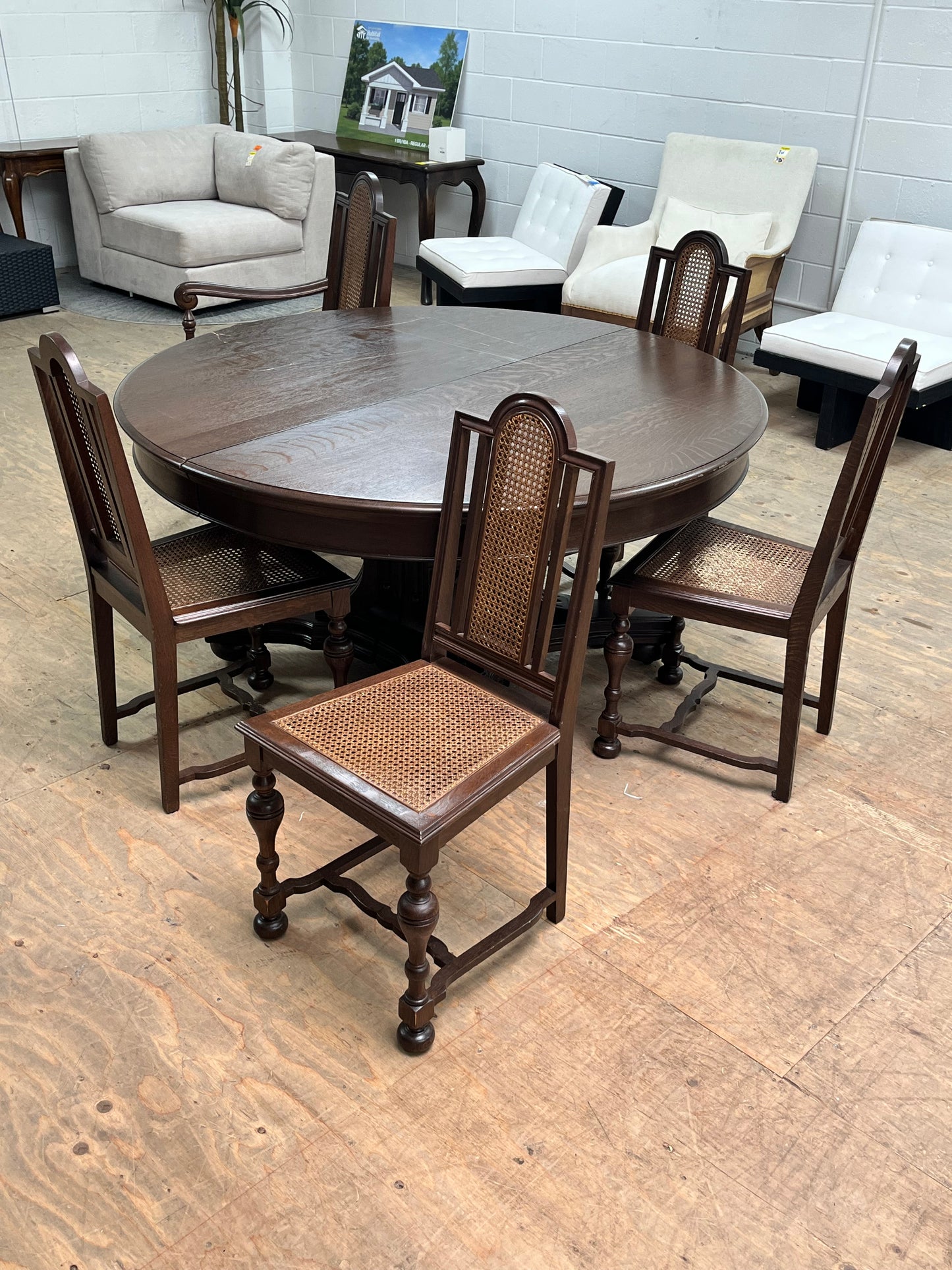 Berkey & Gay Antique Wooden Dining Table