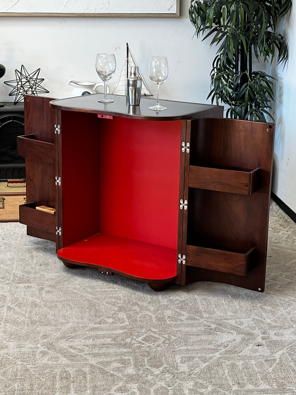 Modern Style Wooden Bar - Damaged