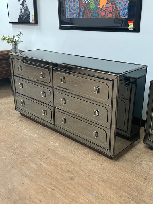 Z Gallerie Mirrored 6 Drawer Dresser