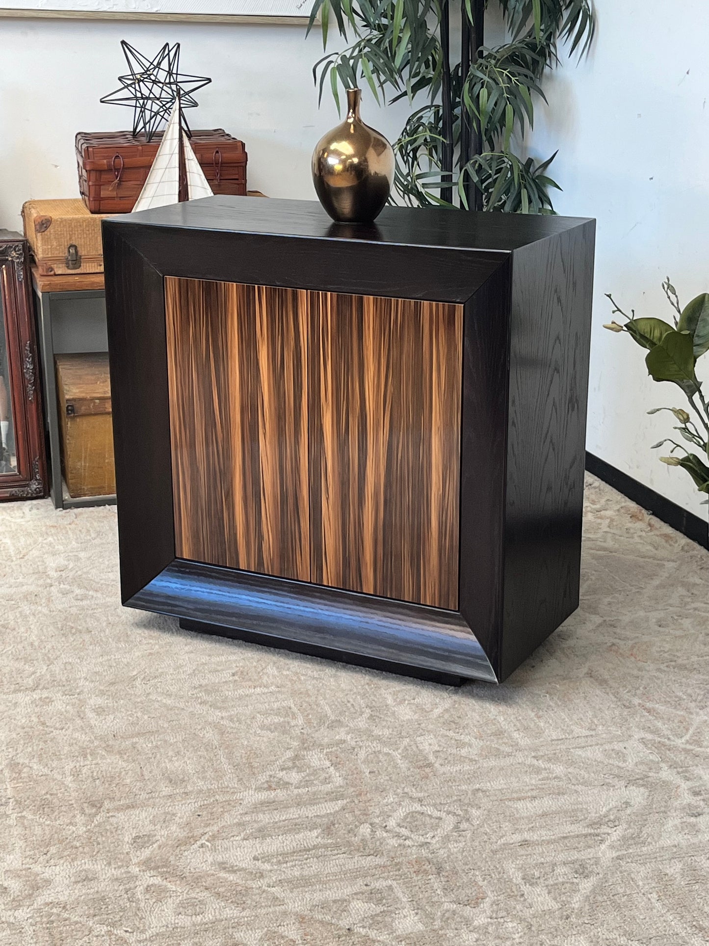 Modern Style Wooden Storage Cabinet