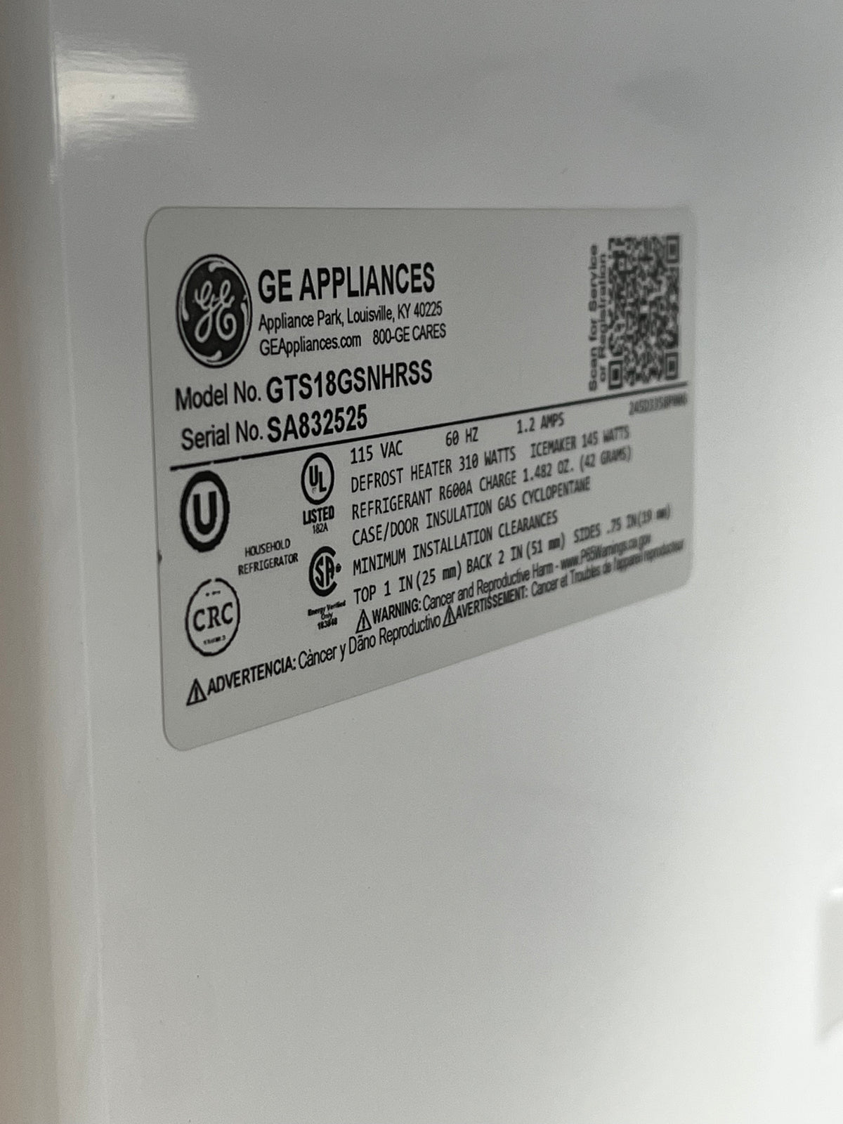 GE 17.5 cu. ft. Stainless Steel Top Freezer Refrigerator