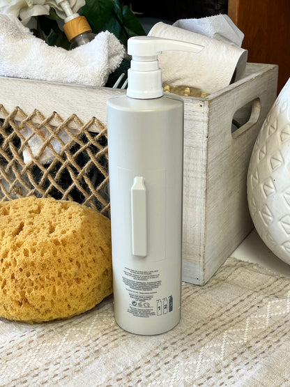 Zero% Naturally Kind Shower Gel