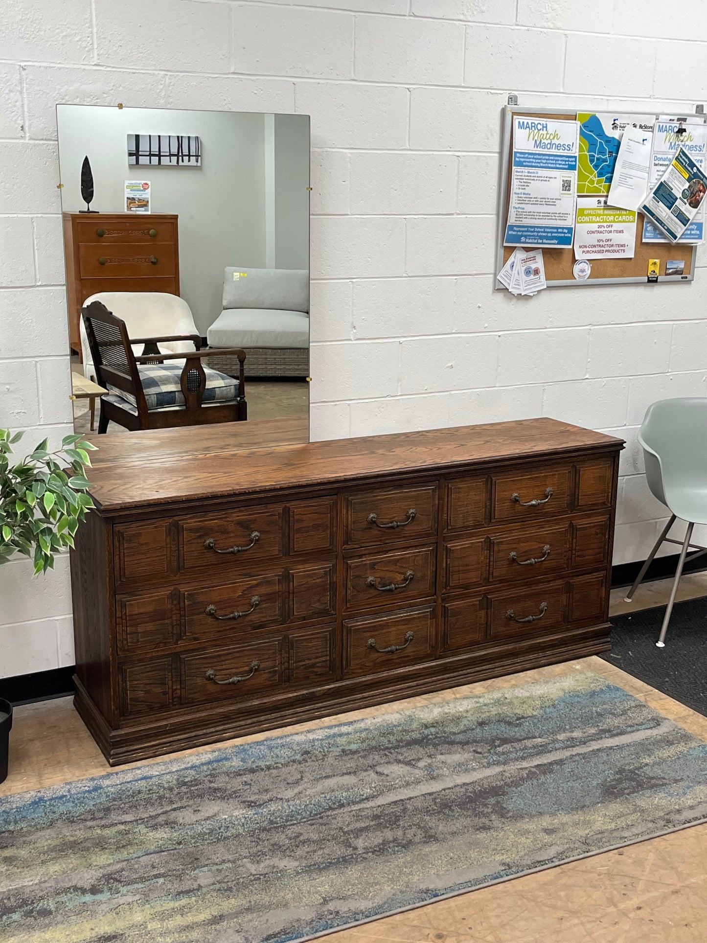 Vintage Style Dresser With Vanity Mirror