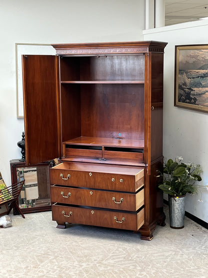 Drexel Vintage Traditional Devoncourt Armoire Wardrobe Closet