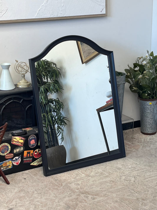 Traditional Style Glass Wall Mirror