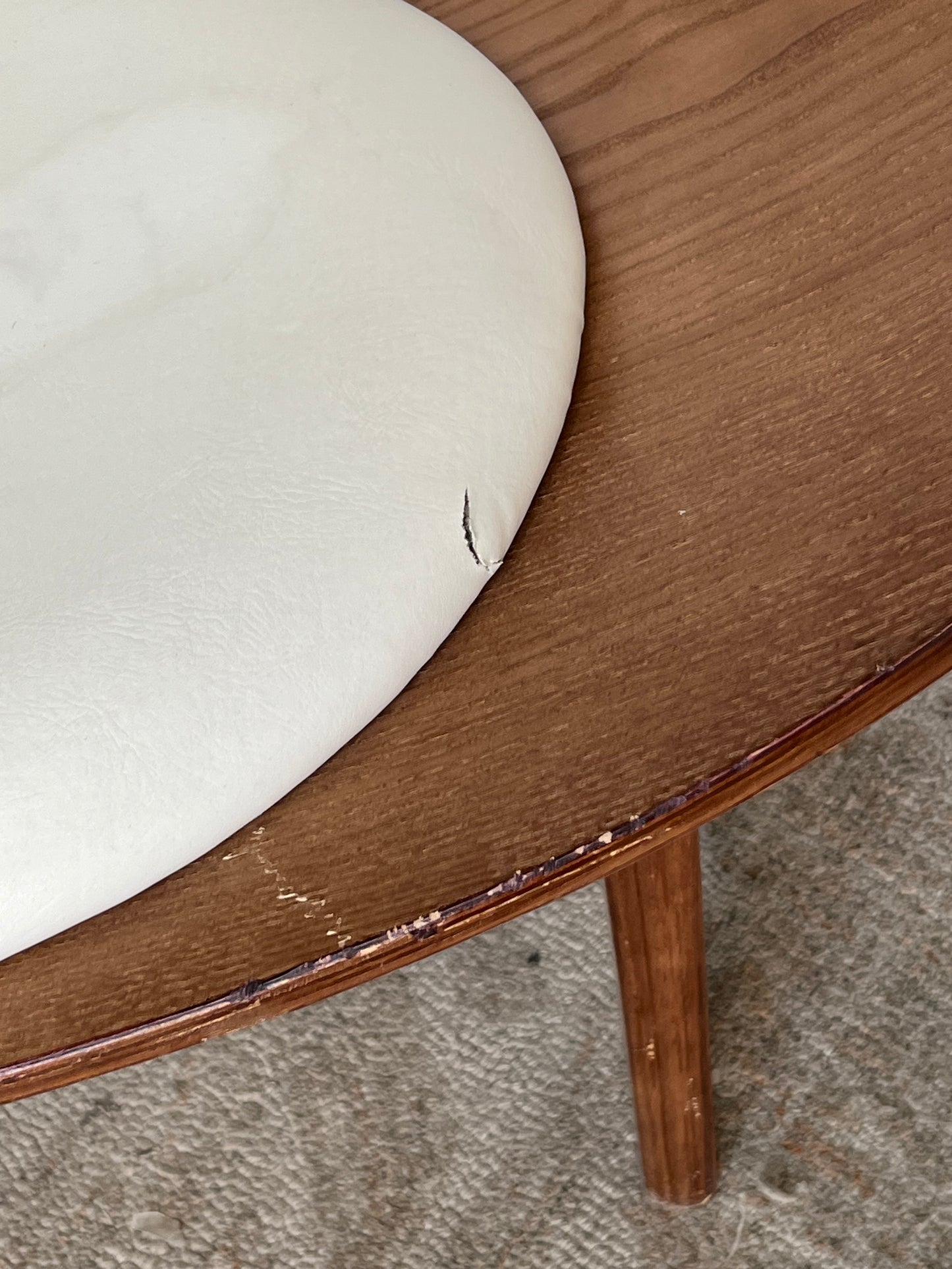 Mid-Century Modern Low-Wide Chair