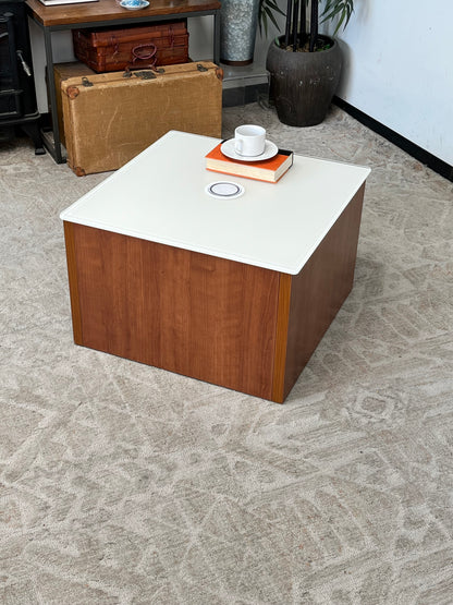 Modern side Table w/ Charging Port