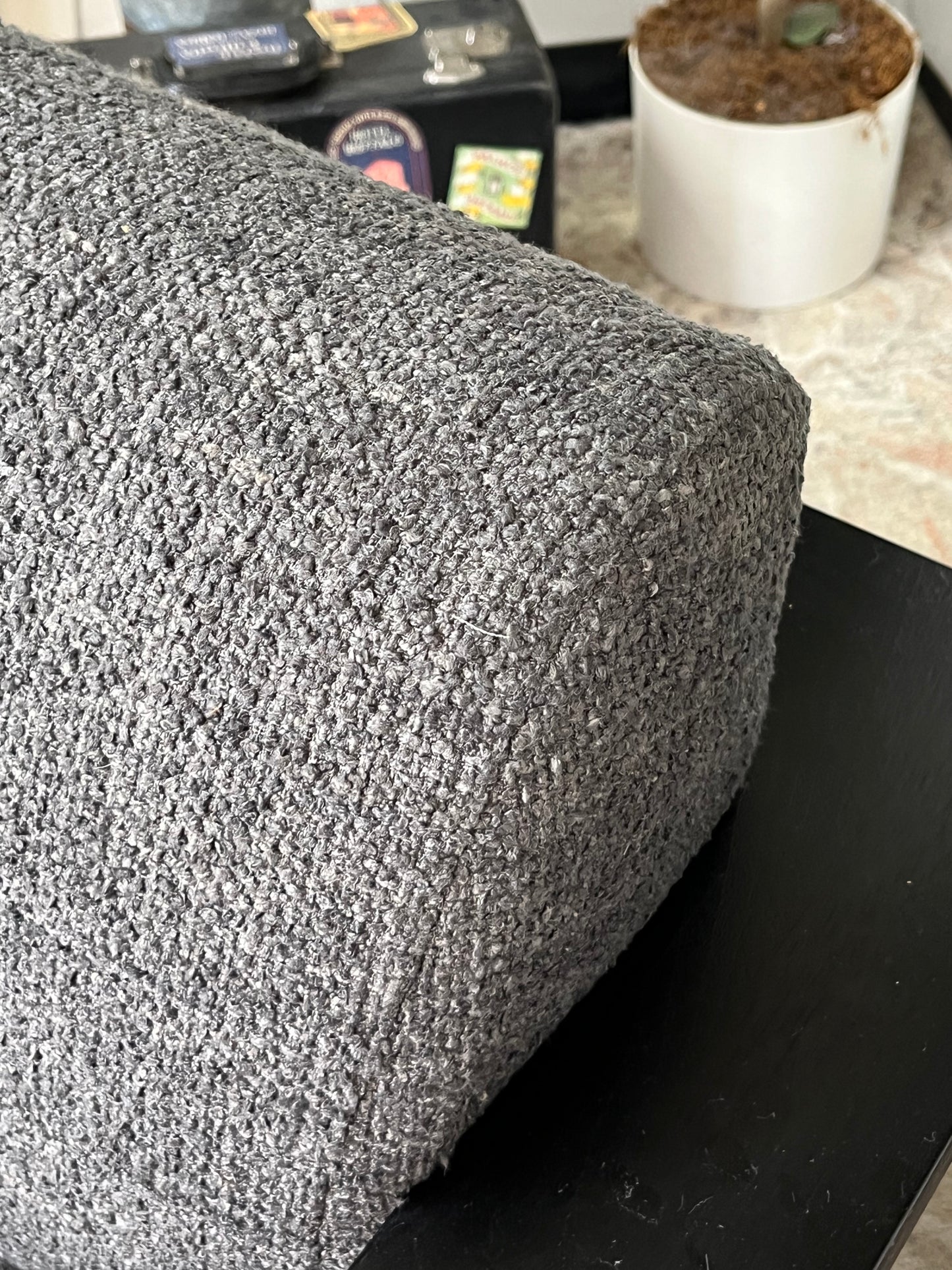 Modern Style Fuzzy Linen Accent Chair